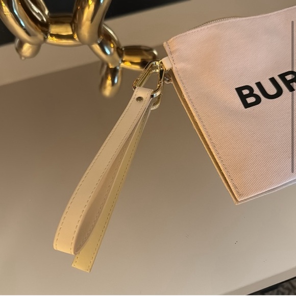 Burberry pouch/wristlet, New in pouch, no call-outs, plastic still on hardware - Picture 2 of 9